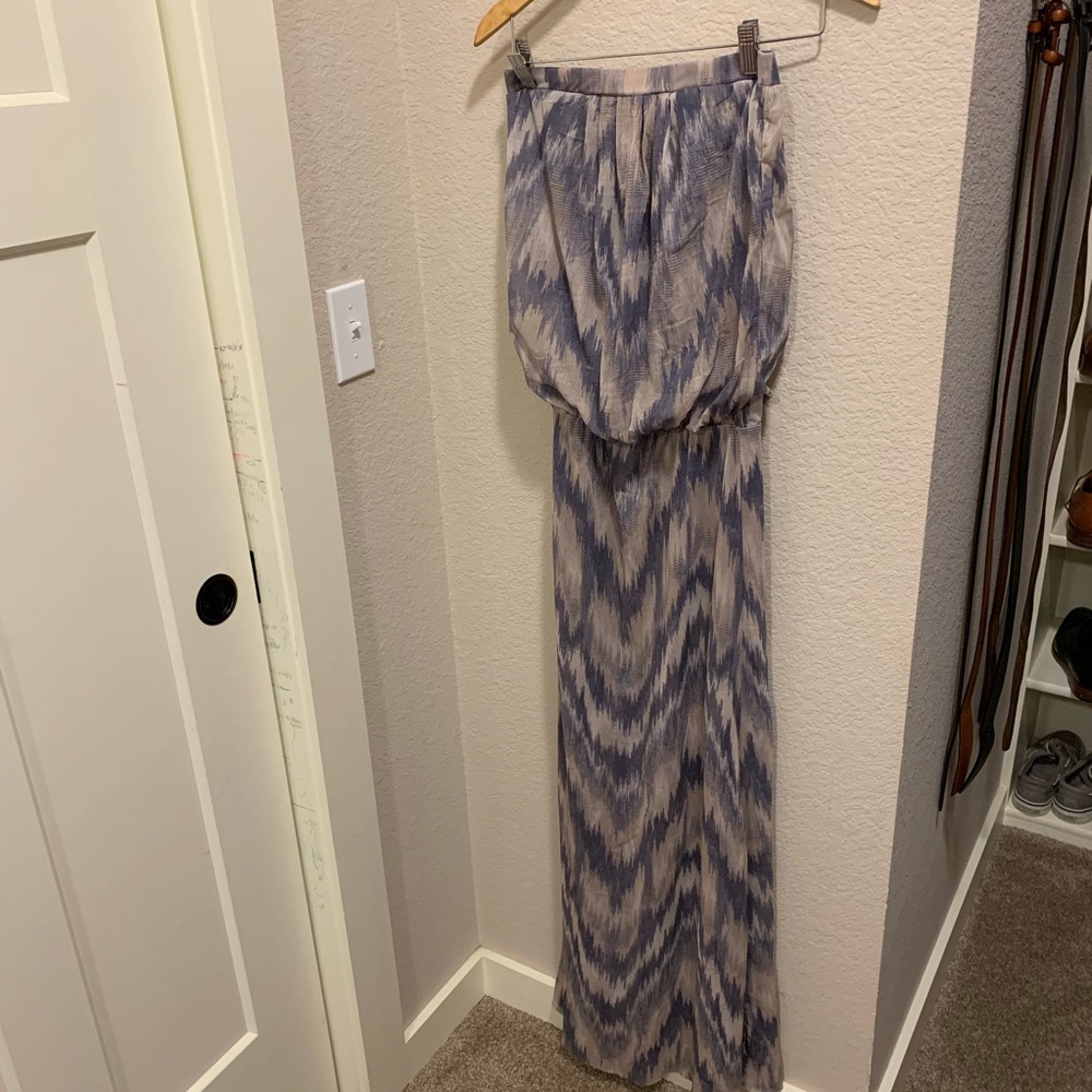 Size small strapless max dress